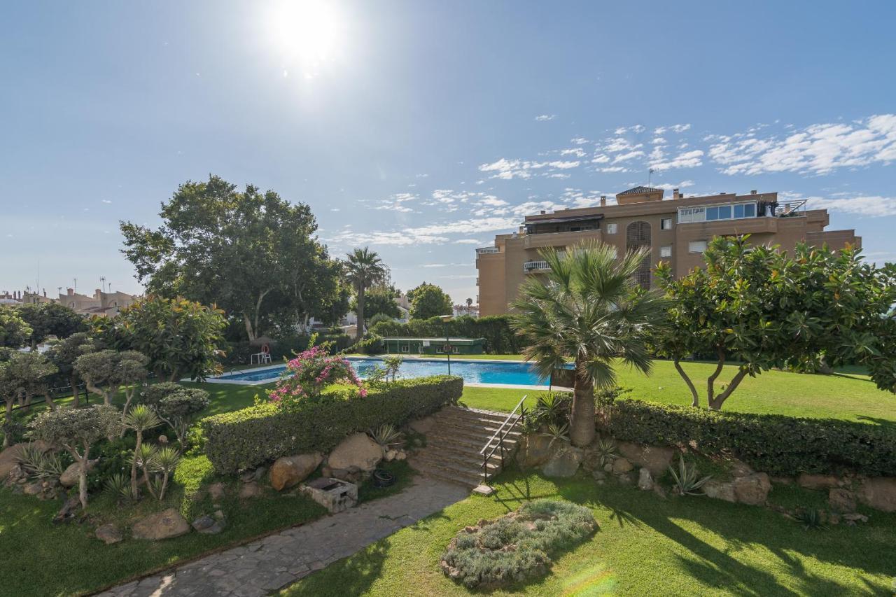 Suite Homes Hesperides Garden Beach Málaga Exterior foto