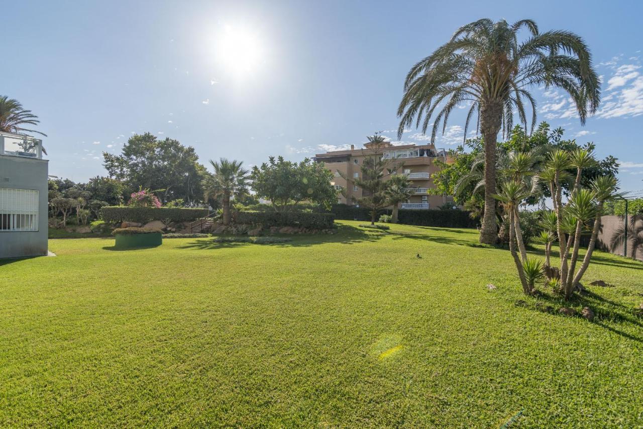 Suite Homes Hesperides Garden Beach Málaga Exterior foto